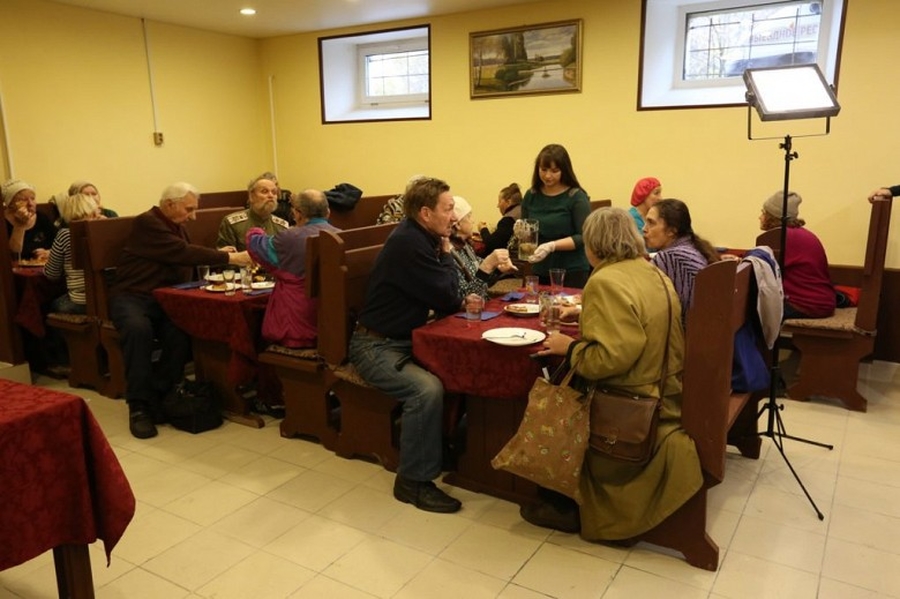 В Гатчине откроется кафе, где бесплатно будут кормить пенсионеров